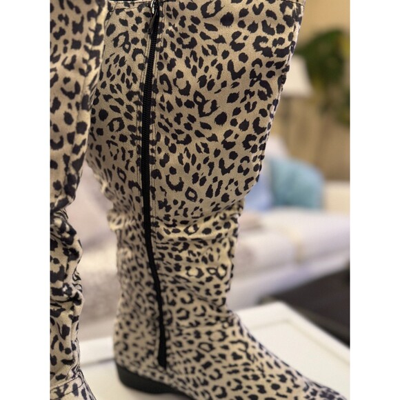 NEW Adina Women's Snow Leopard Tall Boots Sz 9 Wide Calf Animal Print Wild Fun - Picture 5 of 10